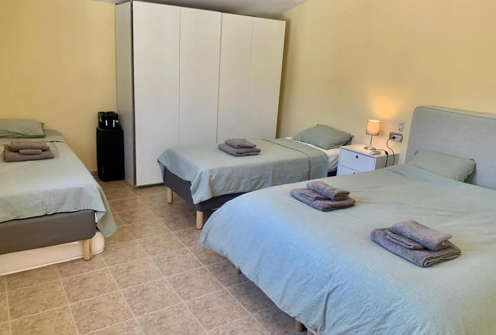 3 Bedroom Holiday Home Alcaucin With Private Pool And Mountain View