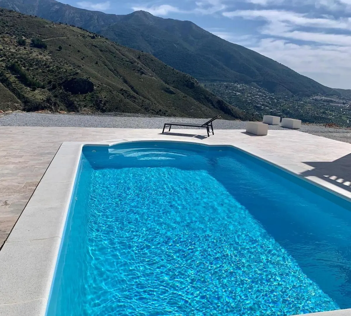 3 Bedroom Holiday Home Alcaucin With Private Pool And Mountain View