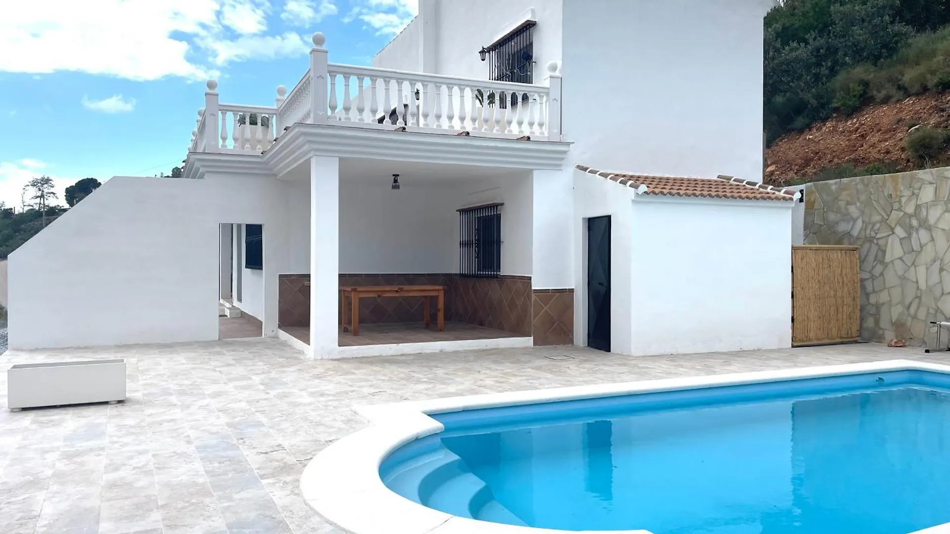 3 Bedroom Holiday Home Alcaucin With Private Pool And Mountain View