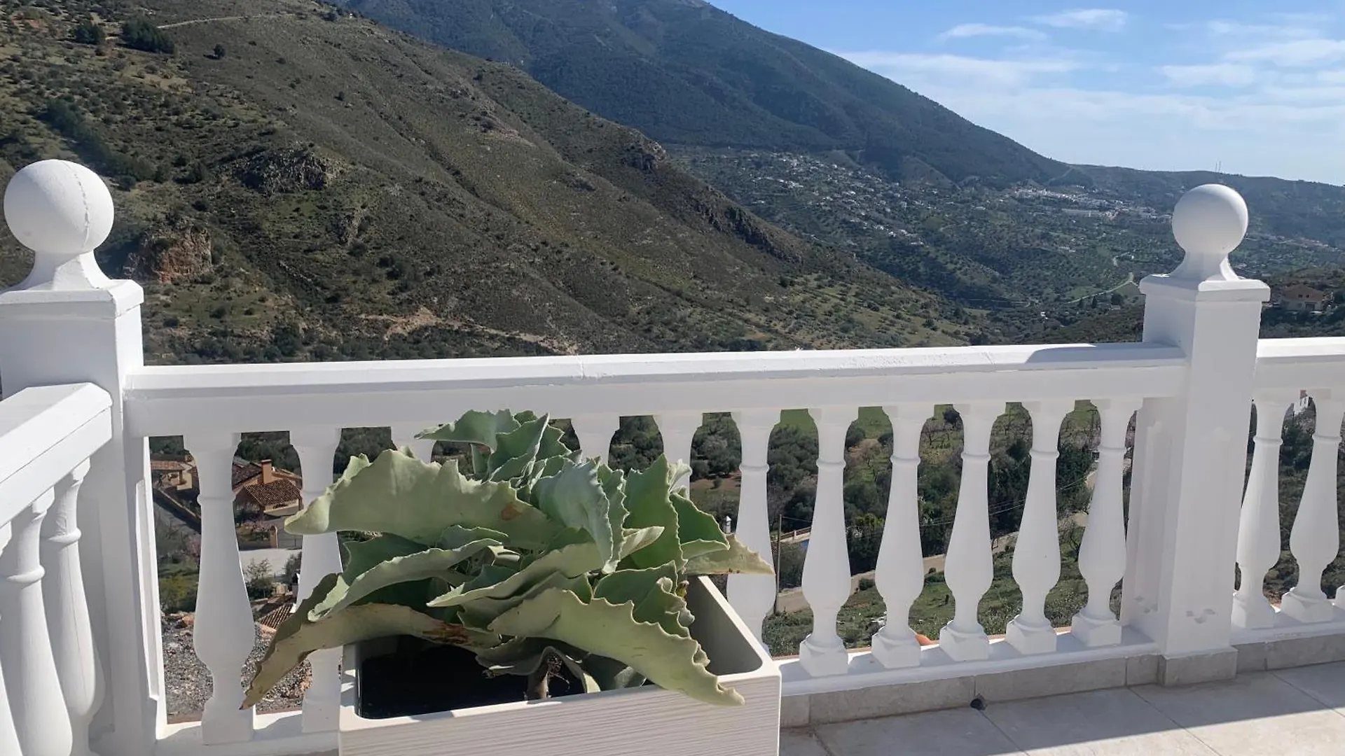 3 Bedroom Holiday Home Alcaucin With Private Pool And Mountain View